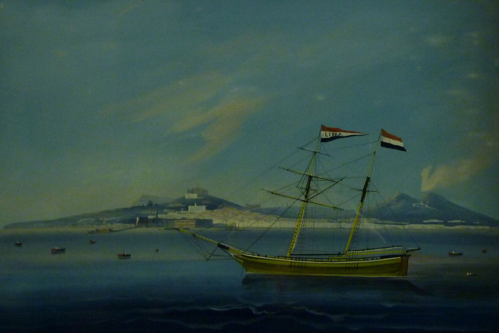 Een anoniem Italiaans portret toont het schoener galjoot Libra van Veendammer kapitein Hindrik Giezen, liggende voor de rede van Napels. Hindrik Remmelts Giezen komt uit een geslacht van zeevarenden. Net als zijn vrouw Roelina Jacobs Prummel. De Libra loopt in 1853 van stapel bij de werf van Geert Joosten Bodewes te Martenshoek. Giezen is met vlagnummer R 224 van 1857 tot en met 1866 effectief lid van de Rotterdamse zeemanscollege Maatschappij tot Nut der Zeevaart. In 1860 neemt Arend Hannes van Wijk uit Nieuwe Pekela de Libra over. In 1863 verkoopt hij het schip door aan reder Anna Maria Vidler te RYE (GB) en deze herdoopt het schip tot Cinque Ports. In 1880 standt het schip met een lading steenkolen van Seaham naar Rye bij de ingang van de thuishaven Rye. Kaptein Cryer en de vier bemanningsleden worden gered, maar het schip gaat verloren.